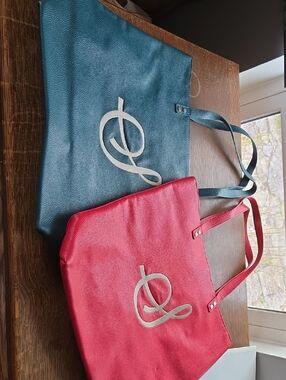 Jewell by Thirty-One Women’s Tote Bags w/ Embroidered 'S' ☆ Green & Red